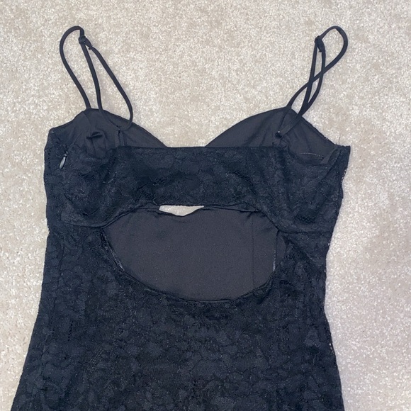 Dynamite lace dress XS 2/30$ - Picture 5 of 6